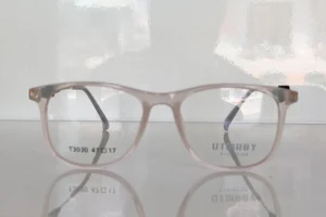 Glossy white TR frame with metal side