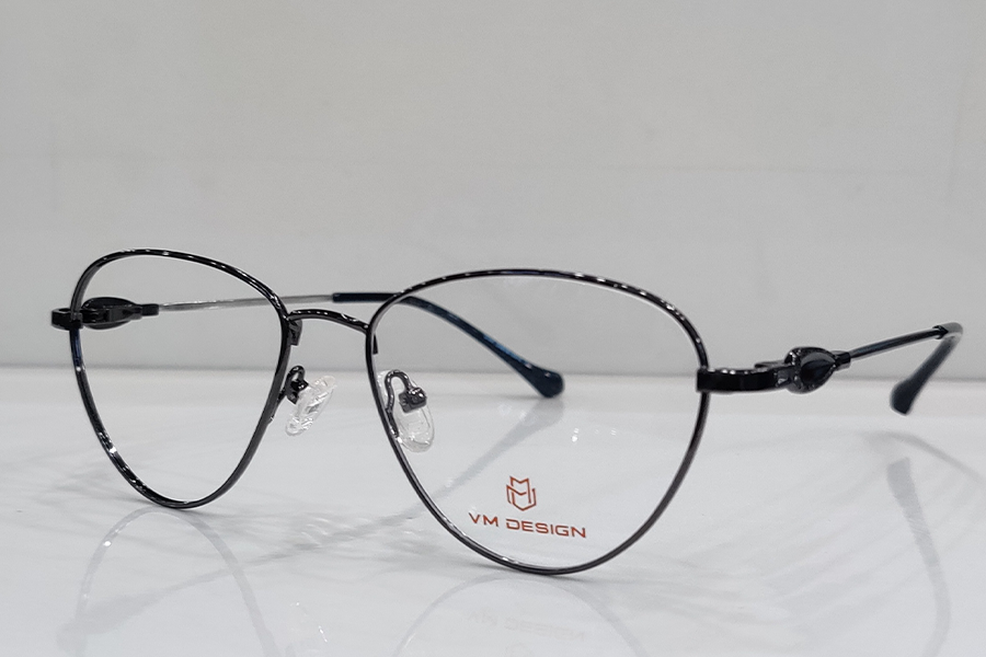 Grey Titanium metal frame Cat shape